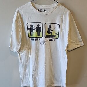 Bass Pro Shops Medium White Graphic T-Shirt